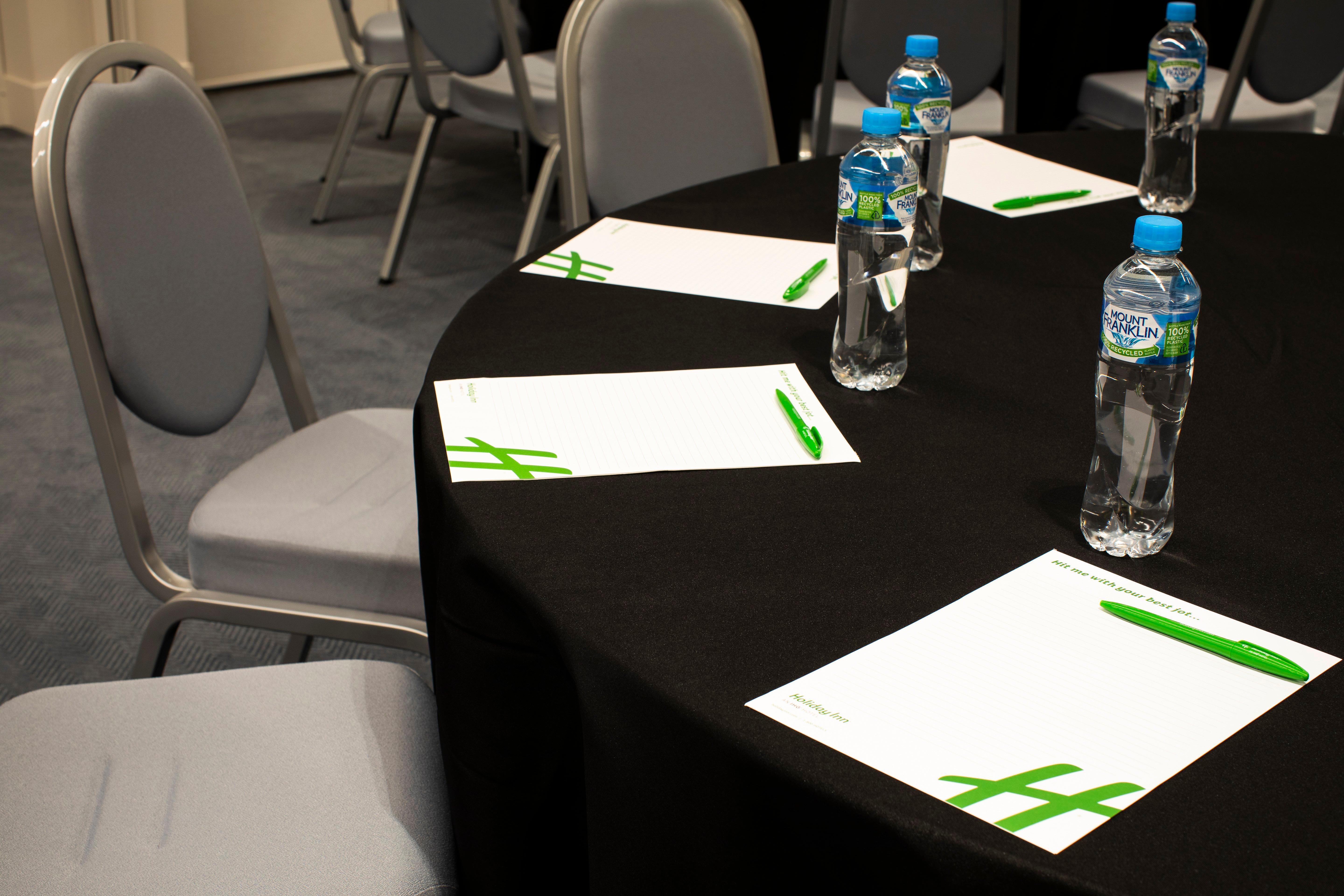 Holiday Inn Werribee By Ihg Exterior foto